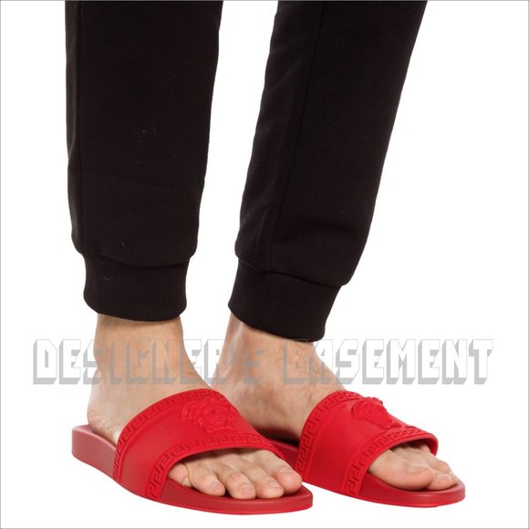VERSACE men 41EU - 8US CARDINAL red Rubber Medusa head FLIP-FLOP slide sandals - Picture 4 of 8